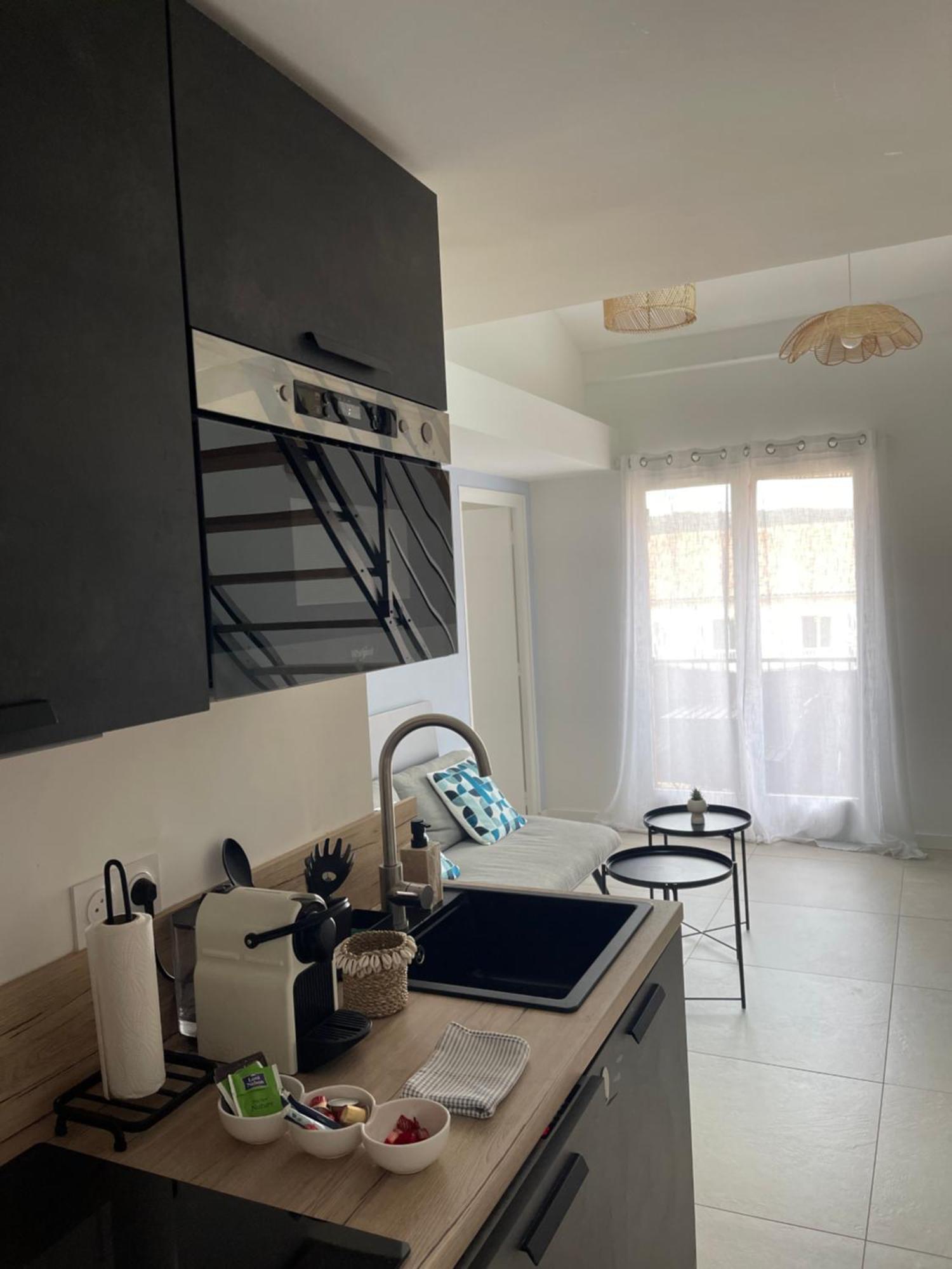 Appart Vue Mer Coeur Ville - Casa Riviera Bellevue Сен Максим Екстериор снимка